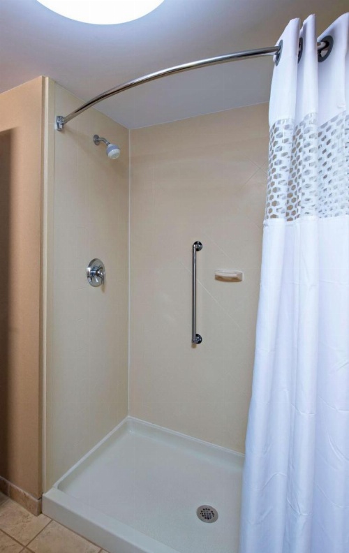 Hampton Inn By Hilton Bennington image 15