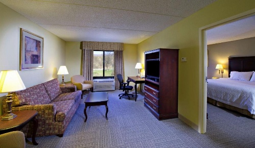 Hampton Inn By Hilton Bennington image 9